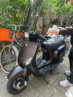 Santini Capri XS 2023 – Zwart Mat, Ophalen of Verzenden, Zo goed als nieuw, Benzine, Vespa