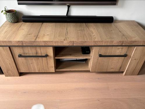 Televisie dressoir kast Camilla 176 cm, Huis en Inrichting, Kasten | Televisiemeubels, Zo goed als nieuw, Minder dan 100 cm, 150 tot 200 cm
