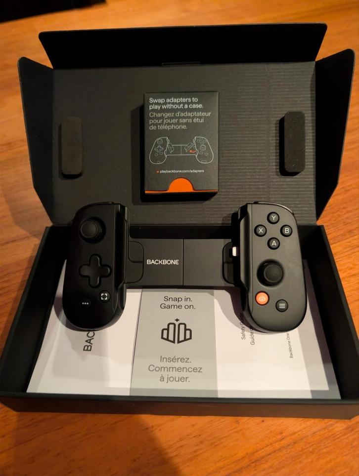 Backbone One (Gen 2) iPhone Lightning Telefoon Controller, Spelcomputers en Games, Spelcomputers | Nintendo Switch, Zo goed als nieuw
