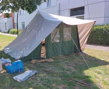 De Waard Albatros Tent met accessoires beschikbaar voor biedingen
