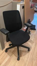 ergonomische bureaustoel (kantoorstoel) in goede staat, Ophalen, Zwart, Zo goed als nieuw, Bureaustoel