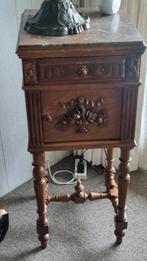 Antiek kastje met marmeren blad, Ophalen