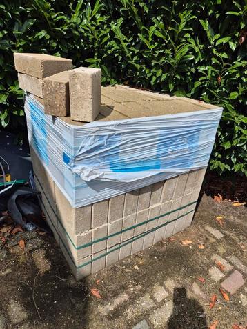1 volle pallet betonblokken 20 x 30 10 dik  beschikbaar voor biedingen