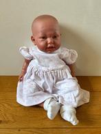 Antonio Juan babypop met rotan bedje, Kinderen en Baby's, Ophalen, Gebruikt, Overige typen