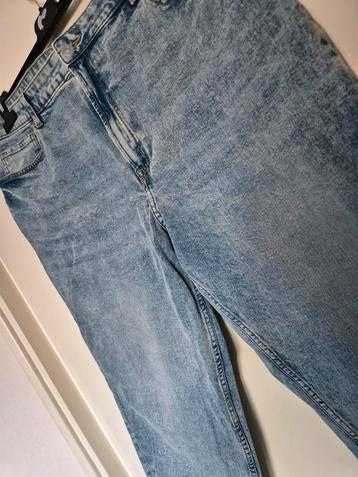 Gave h&m high rise jeans van Divided. Maat 48 beschikbaar voor biedingen