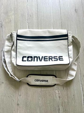Converse Schoudertas beschikbaar voor biedingen