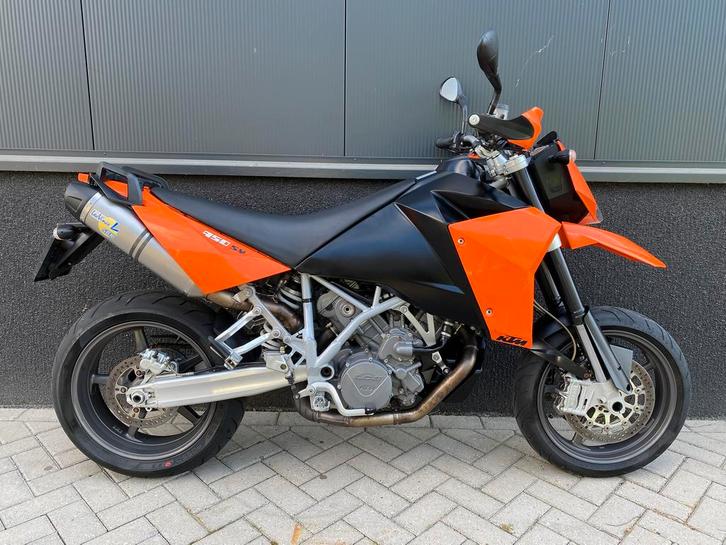 KTM 950 SM (bj 2006) Leo Vince / lage kmstand!, Motoren, Motoren | KTM, Bedrijf, meer dan 35 kW, Motorrijbewijs A, Ophalen of Verzenden