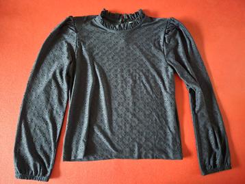 JDY Donkerblsuwe broderie blouse L beschikbaar voor biedingen