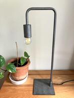 Industriële tafellamp, Huis en Inrichting, 50 tot 75 cm, Industrieel modern, Ophalen of Verzenden, Zo goed als nieuw