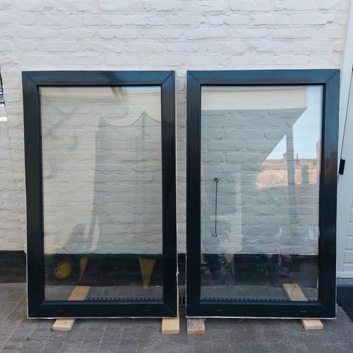 Twee vaste kunststof kozijnen met dubbele beglazing., Doe-het-zelf en Verbouw, Kozijnen en Schuifpuien, Gebruikt, Raamkozijn, Kunststof