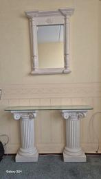 Kolommen met glasplaat en spiegel., Ophalen, Zo goed als nieuw