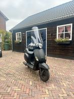 Senzo bromscooter (lees) geel kenteken LEES!, Fietsen en Brommers, Scooters | Overige merken, Ophalen, Gebruikt, Benzine