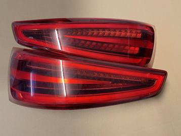 Audi Q3 8U achterlichten links+rechts 8U0945093A 8U0945094A beschikbaar voor biedingen