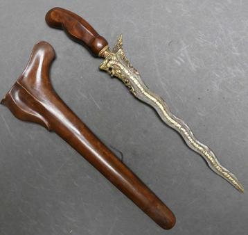 9 luks naga keris (draken kris) afkomstJava Indonesie  beschikbaar voor biedingen