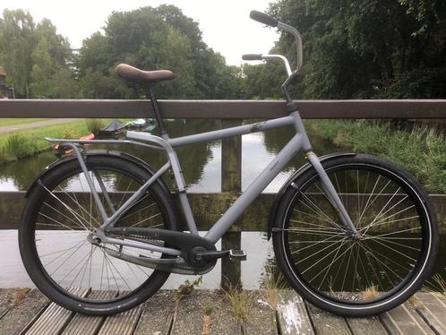 Giant comfortable cruiser/beater bicycle for around town, Fietsen en Brommers, Fietsen | Heren | Herenfietsen, Gebruikt, Giant