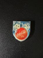 Efteling pin Coca cola met lichtjes, Verzamelen, Efteling, Ophalen of Verzenden, Zo goed als nieuw, Button of Speldje