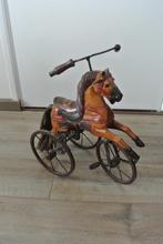 Antieke houten paard met ijzeren wielen, Antiek en Kunst, Antiek | Gereedschap en Instrumenten, Ophalen
