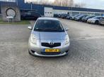 Toyota Yaris 1.3 VVTi Terra, Auto's, Toyota, Voorwielaandrijving, 4 cilinders, 995 kg, Bedrijf