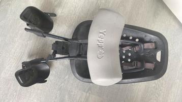 Thule Yepp Fijn Fietsstoeltje  met slaaprol beschikbaar voor biedingen