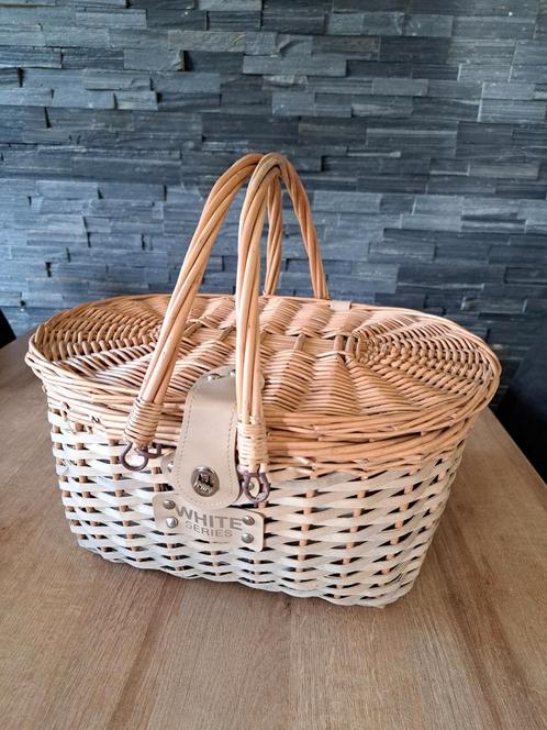 Complete picknickmand (2 pers) – koelvak & accessoires, Hobby en Vrije tijd, Picknickmanden, Zo goed als nieuw, Ophalen of Verzenden