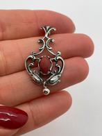 A84 Prachtige zilveren hanger bloedkoraal, Sieraden, Tassen en Uiterlijk, Antieke sieraden, Ophalen of Verzenden, Zilver, Ketting