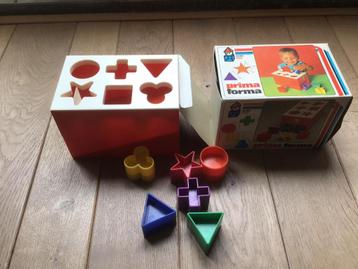 Ambi Toys vormendoos in originele verpakking mist 1 vierkant