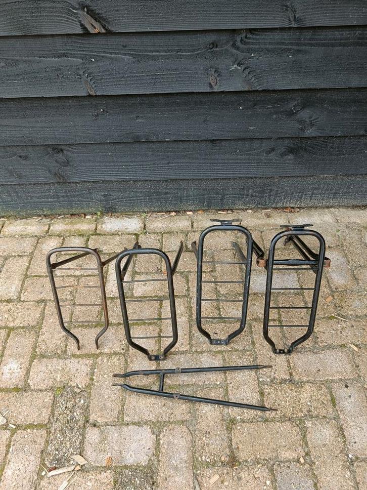 Fietsbagagedragers - Vintage omafiets., Fietsen en Brommers, Fietsaccessoires | Bagagedragers, Gebruikt, Ophalen of Verzenden