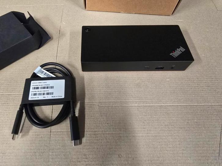 Lenovo Docking Station 40AY0090EU - Nieuw in doos!, Computers en Software, Dockingstations, Nieuw, Docking station, Laptop, Ophalen of Verzenden