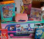 L.O.L glamping bus en extra poppen, Ophalen, Zo goed als nieuw, Babypop