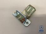 NOS houder rollo achterklep Mercedes-Benz W124 T-model S124, -, Nieuw, Ophalen of Verzenden, -
