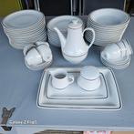 Mosa servies wit met gouden bies., Huis en Inrichting, Keuken | Servies, Ophalen of Verzenden, Porselein, Overige stijlen, Bord(en)