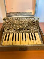 Oude Toetsaccordeon - Opknapper of Decoratie, Muziek en Instrumenten, Accordeons, Overige merken, Gebruikt, ., Overige formaten
