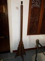 Prachtige eiken Amsterdamse School lampvoet Hoogte 165 cm, Ophalen