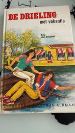 De Drieling met vakantie - Trix van Brussel, Boeken, Ophalen, Zo goed als nieuw, Fictie algemeen