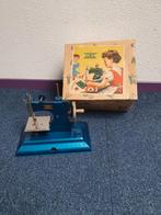 Kinder naaimachine., Hobby en Vrije tijd, Ophalen, Zo goed als nieuw, Groter dan 1:32