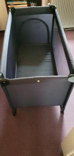 Prenatal kampeerbed met matras 125x65 cm, blauw, hoofdeind u, Ophalen, Zo goed als nieuw, Reisbedje