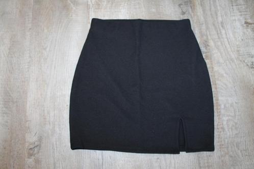zwart rokje voor een (jonge)dame, Kleding | Dames, Rokken, Zo goed als nieuw, Maat 36 (S), Zwart, Boven de knie, Ophalen of Verzenden