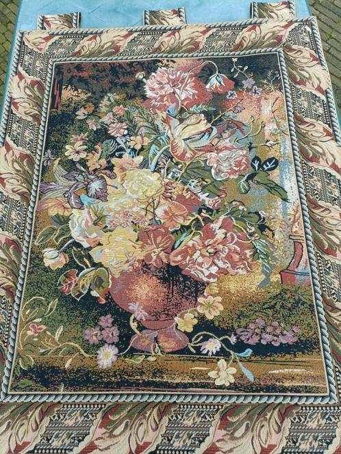 Gobelin wallhanging tapestry vaas met bloemen 97 x 120 cm, Antiek en Kunst, Antiek | Kleden en Textiel, Ophalen of Verzenden