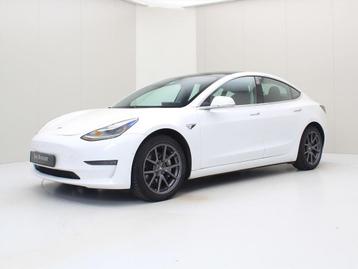 Tesla Model 3 Long-Range AWD 351pk 75 kWh [ TREKHAAK+AUTOPIL beschikbaar voor biedingen