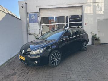 Volkswagen Golf 1.4 TSI Highline Panoschuifdak/Clima/PDC/Nav beschikbaar voor biedingen