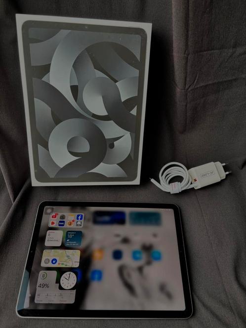 Ipad Air 5e Generation 64Gb, Computers en Software, Apple iPads, Zo goed als nieuw, Apple iPad Air, Wi-Fi, 11 inch, 64 GB, Zwart