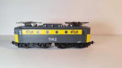 NS 1100 geel/grijs ROCO 43376, Hobby en Vrije tijd, Modeltreinen | H0, Nieuw, Locomotief, Gelijkstroom, Roco, NS, Ophalen of Verzenden
