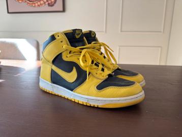 Nike Dunk High 'Goldenrods' (2003) - US 10 / EU 44 beschikbaar voor biedingen