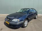 Toyota Avensis 1.8-16V Linea Terra AIRCO | TREKHAAK | ONDERH, Voorwielaandrijving, Elektrische ramen, 1794 cc, Avensis