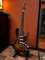 Fender custom shop stratocaster LTD, Muziek en Instrumenten, Ophalen, Zo goed als nieuw, Solid body, Fender