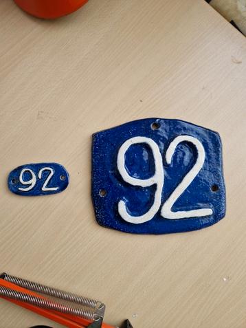 Vintage keramiek huisnummer 92 set van 2 beschikbaar voor biedingen