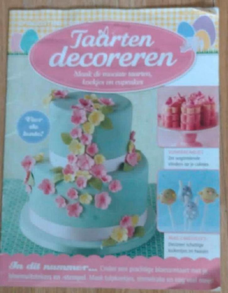 Agostini Taarten /Cupcakes Decoreren, Hobby en Vrije tijd, Taarten en Cupcakes maken, Zo goed als nieuw, Boek of Tijdschrift, Taarten