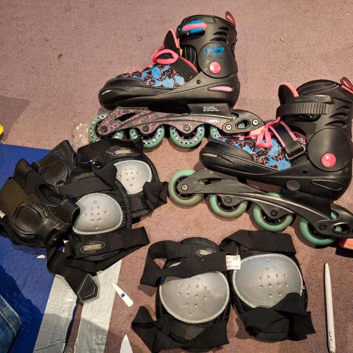 Skeelers 38-41 verstelbaar + beschermers, Sport en Fitness, Skeelers, Ophalen of Verzenden