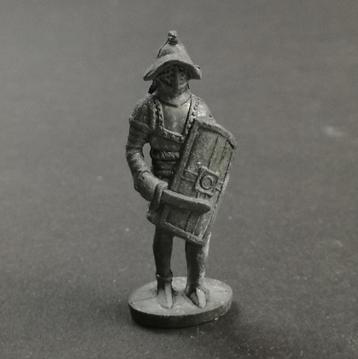 KINDER SURPRISE metaal figuur Romein GLADIATOR 1986 Ferrero beschikbaar voor biedingen