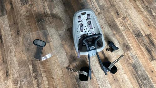 Yepp Mini Silver fietsstoel voor met windscherm, Fietsen en Brommers, Fietsaccessoires | Fietsstoeltjes, Gebruikt, Voorzitje, Voetsteuntjes